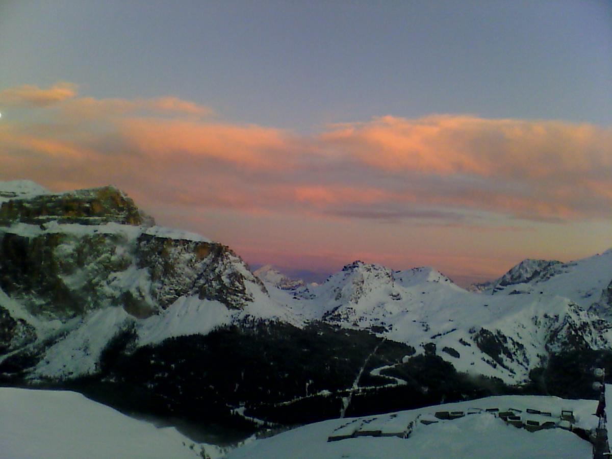 Majon De La Nona Hotel Pozza di Fassa Exterior photo